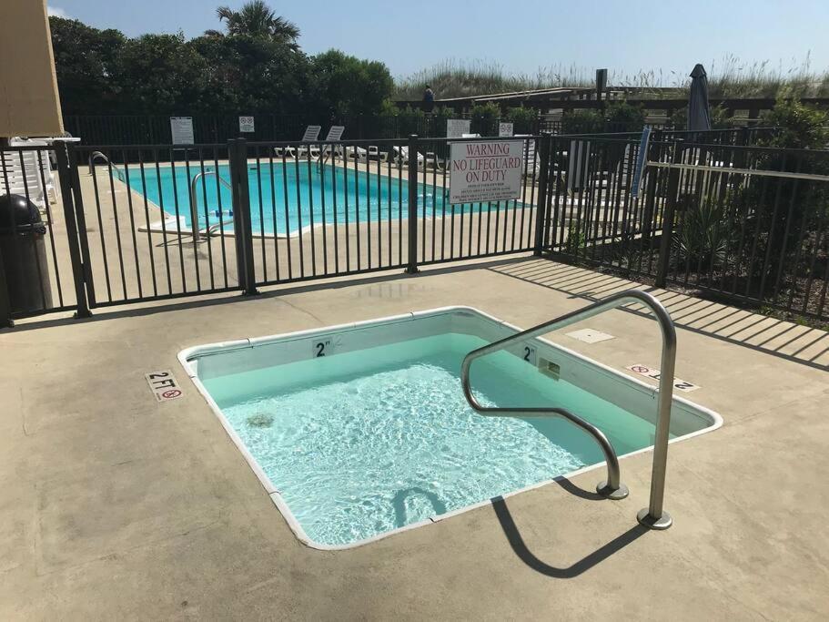Oceanfront * Pool * Elevator * Boardwalk Apartamento Carolina Beach Exterior foto